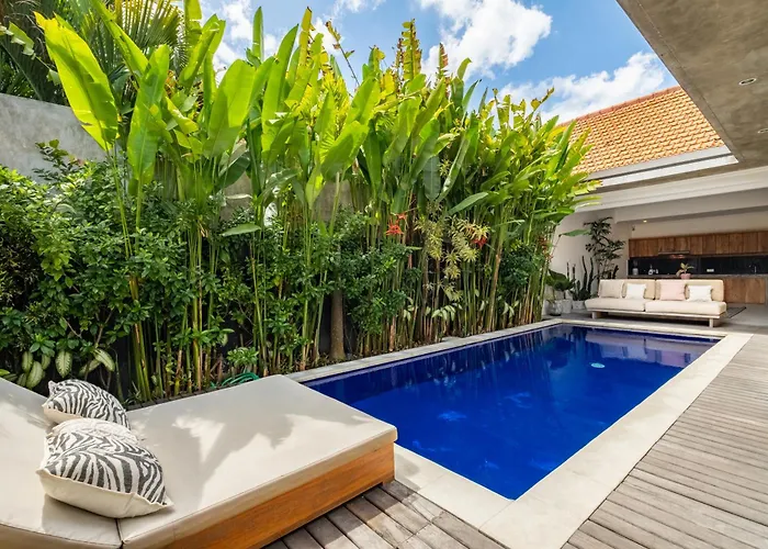 Villa Royal Canggu - 3 Minutes To Finns Beach Club!